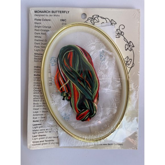 Vtg 1987 Monarch Butterfly Stitchery Kit The New Berlin Co 4" x 5" 30234 - Picture 2 of 3